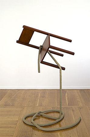 252_Philippe_Ramette_Chair_levitation_ni2_2006